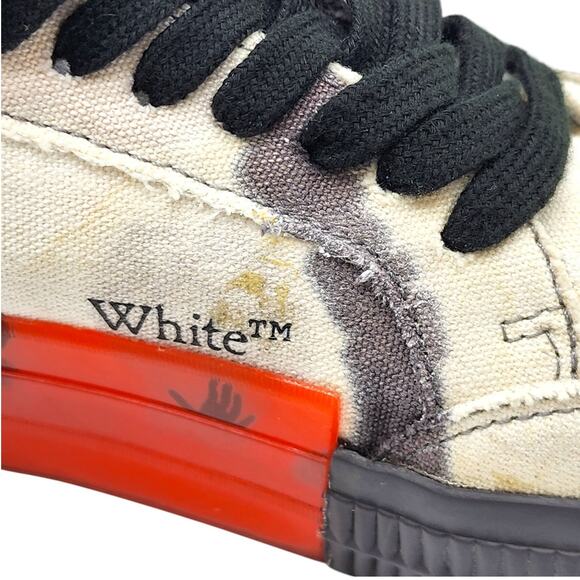 Off-White Vulcanized Arrows Canvas Low Sneakers Camo Black EU 41 US 8 - Preowned main image 8